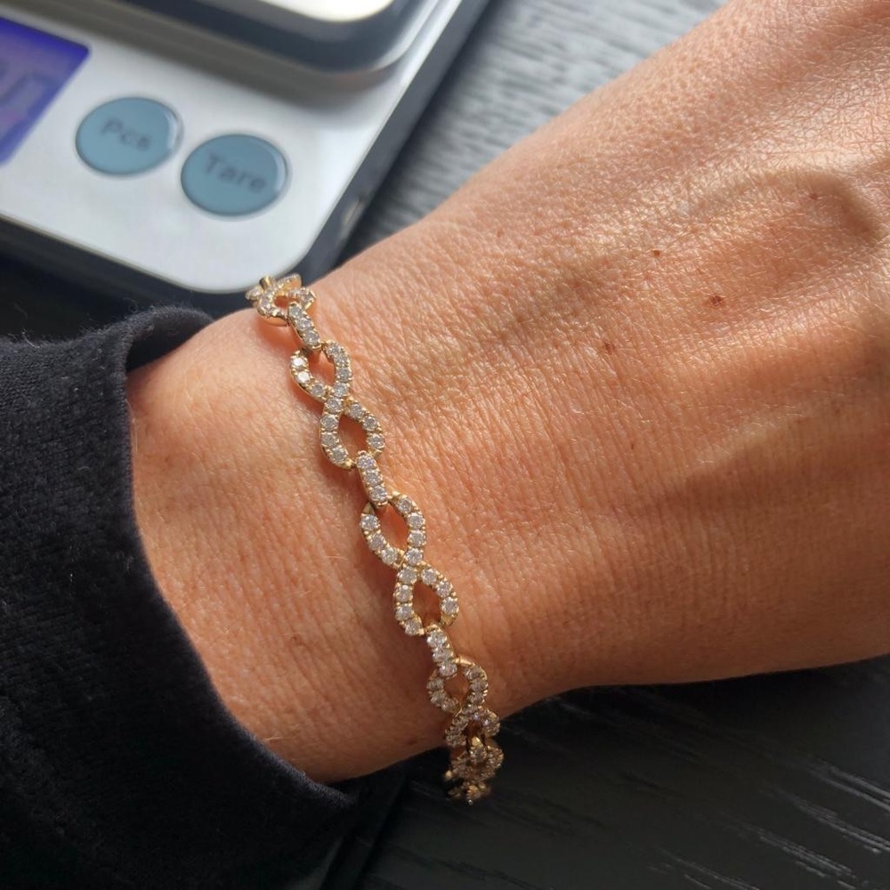 Infinity Diamond Tennis bracelet with 3cts Diamonds on 14k yellow gold